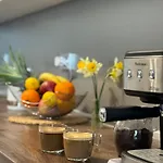 Kakavanen's Sea View Apartment *