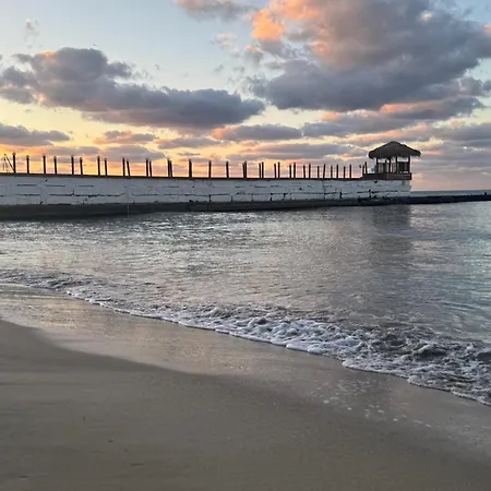 Lägenhet Kakavanen's Sea View *