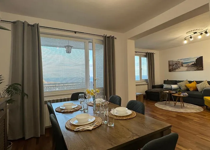 Kakavanen's Sea View Balchik