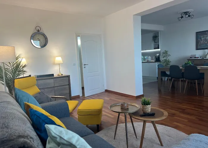 Kakavanen's Sea View Apartment *